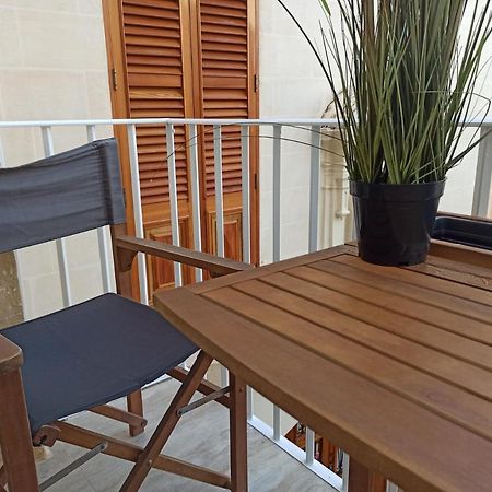 Beautiful Studio Apartment In Qormi Malta Bagian luar foto