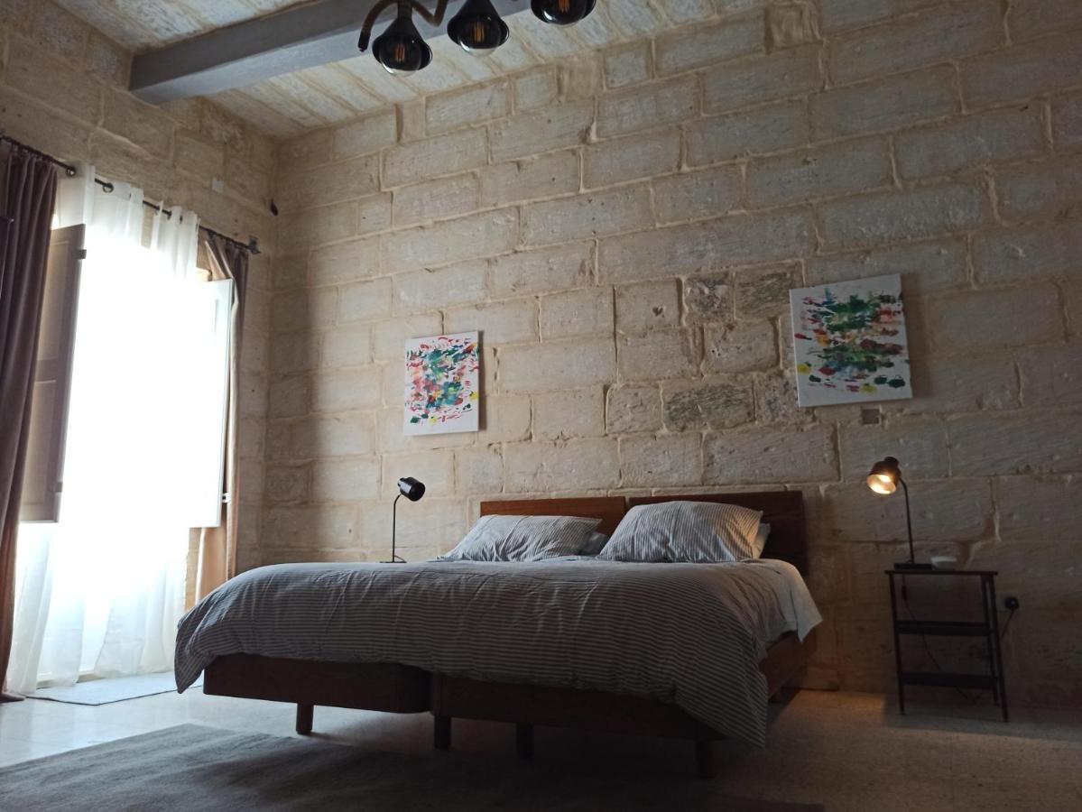 Beautiful Studio Apartment In Qormi Malta Bagian luar foto